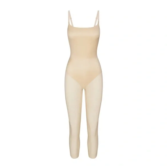 SKIMS Barely There Shape wear Low Back Catsuit  ( SAND ) NEW WITH TAGS! - Picture 3 of 6